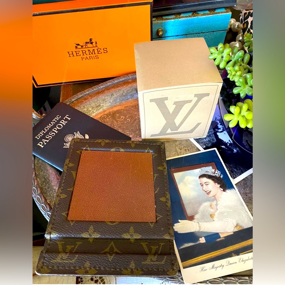 Ultra RARE Authentic Vintage LOUIS VUITTON Decor Desk Note Pad Agenda Monogram
